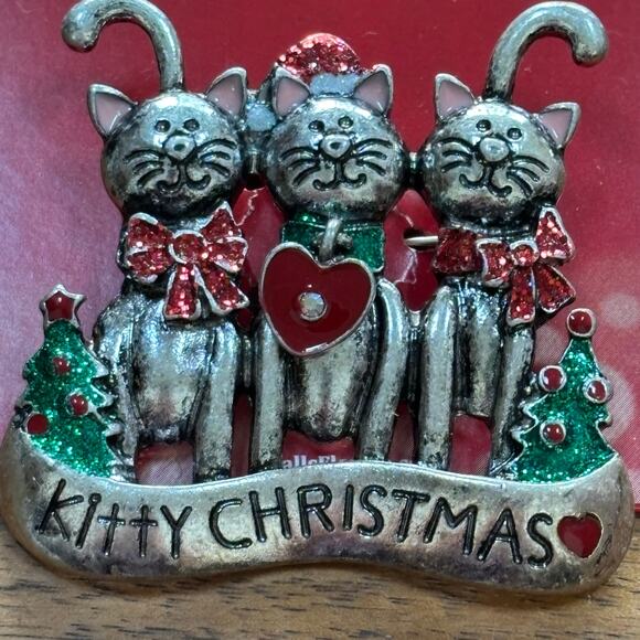 Kitty Cats Christmas brooch NEW on card giftable pewter Cat Fancier Holiday Pin - Picture 1 of 4